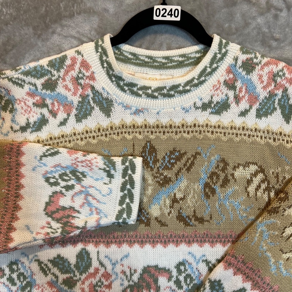 Vintage Women's Ornate Cottage Core Floral Shabby Chic Feminine Sweater Medium